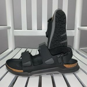 Birkenstock Tatacoa Mens size 11 Eu size 44 clean comfortable black sandals